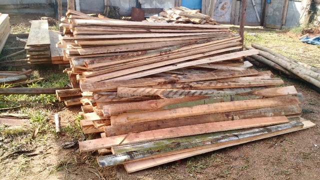 COSTANEIRAS DE EUCALIPTO REFILADAS COM 10CM