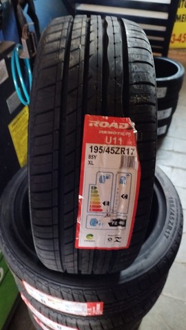 (2undisp) Kit 2 Pneus aro 17 medida 195/45r17 marca Roadx  - Foto 2
