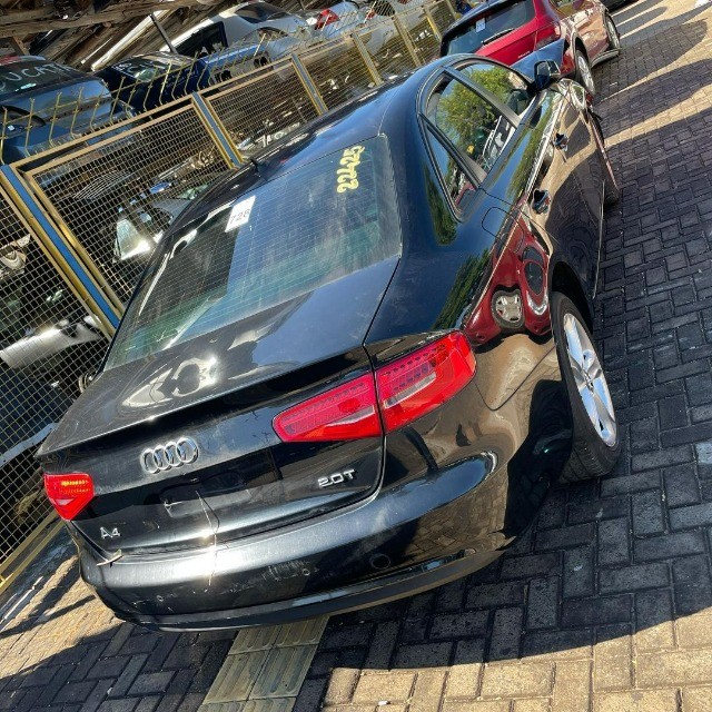 Audi A4 Tfsi 2013 Parachoque Farol Motor Porta Airbag Capo Lanterna Sucata