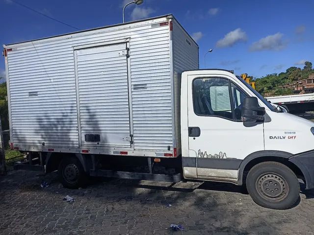 IVECO DAILY BAÚ 2020,VALOR UNICO R$98.000 (MOTOR BATIDO)LEIA A DESCRIÇÃO