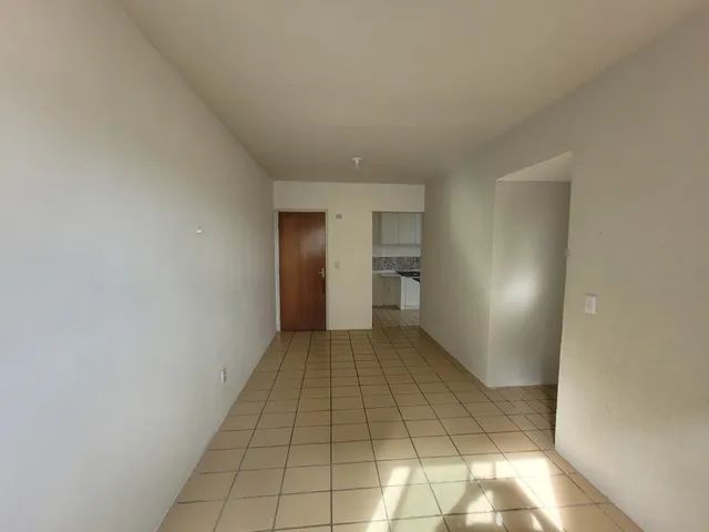 Vendo apartamento com 02 quartos, mais um reversível na Torre - Recife - PE
