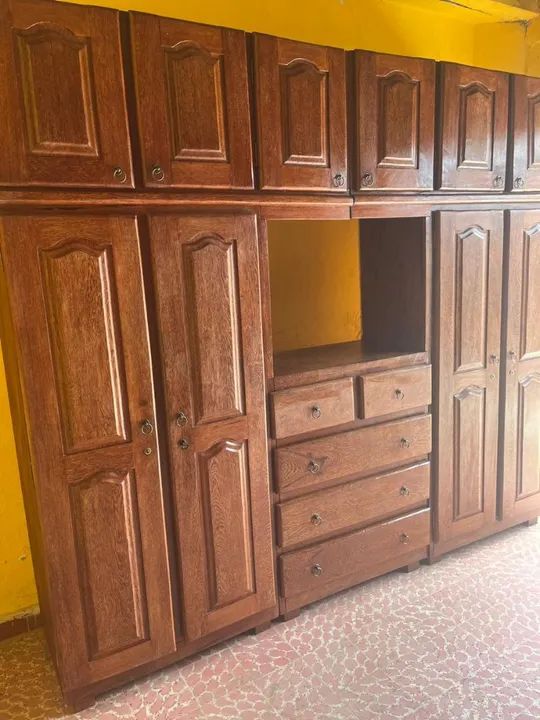 Guarda roupa casal madeira de lei angelin pedra! Oportunidade!!