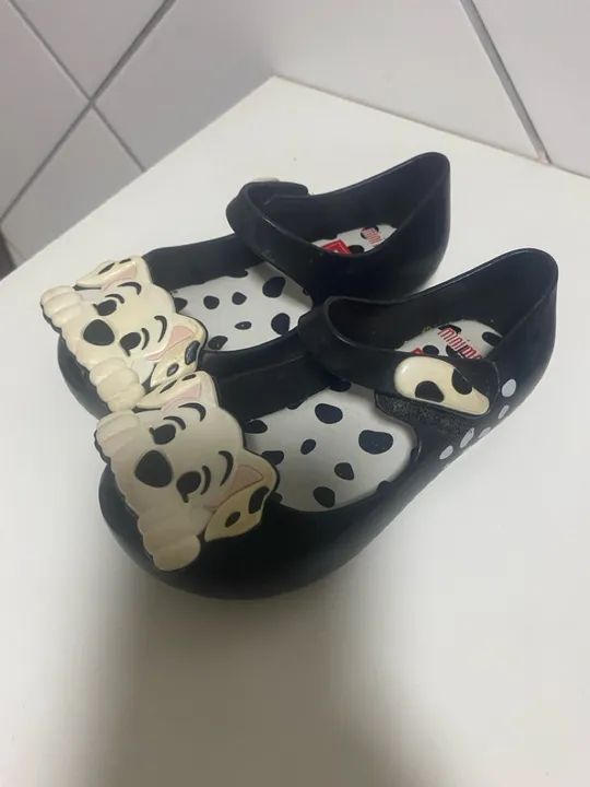 Sandália Melissa preta. TAM 23/24