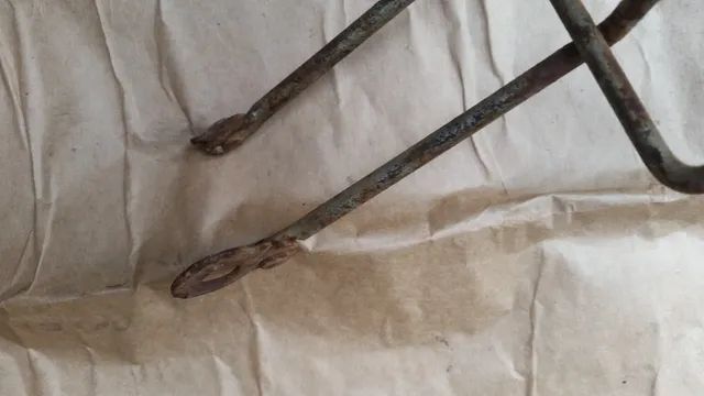 bicicleta antiga bagageiro traseiro usado original - Foto 2