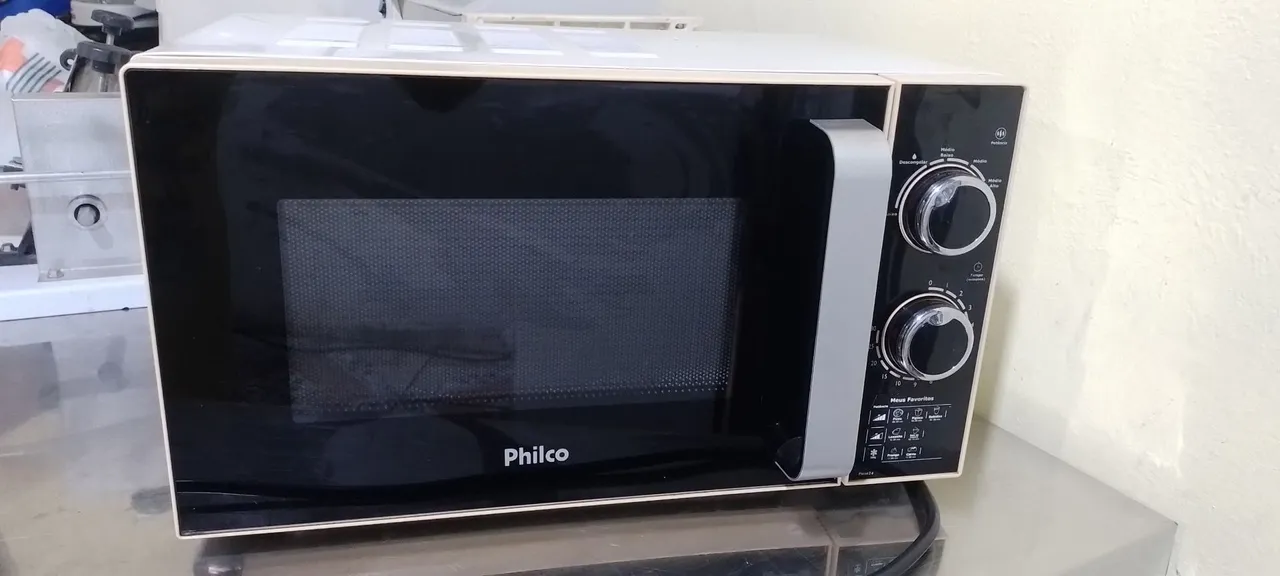 Micro-ondas Philco semi-novo
