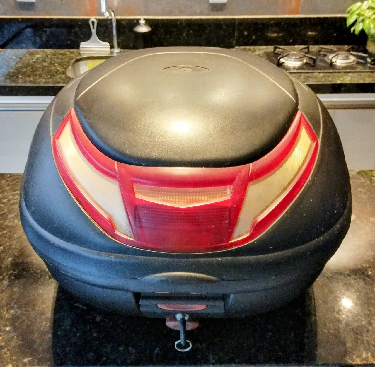Baú Givi para Moto - Preto