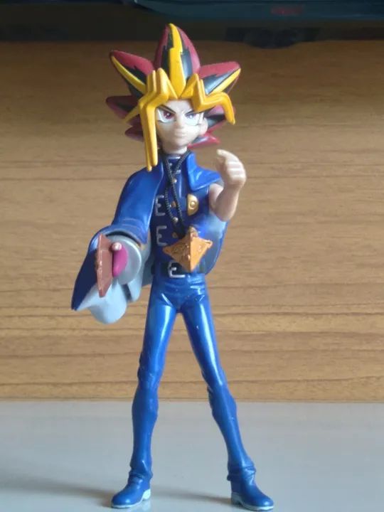 Boneco Yami Yu Gi Oh Anos 2000 Original Colar Pirâmide
