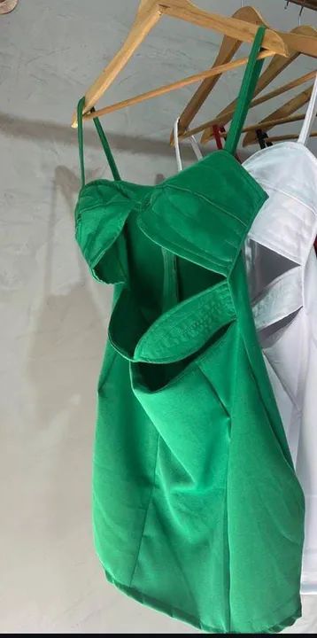 Vendo vestido usado apenas 1 noite