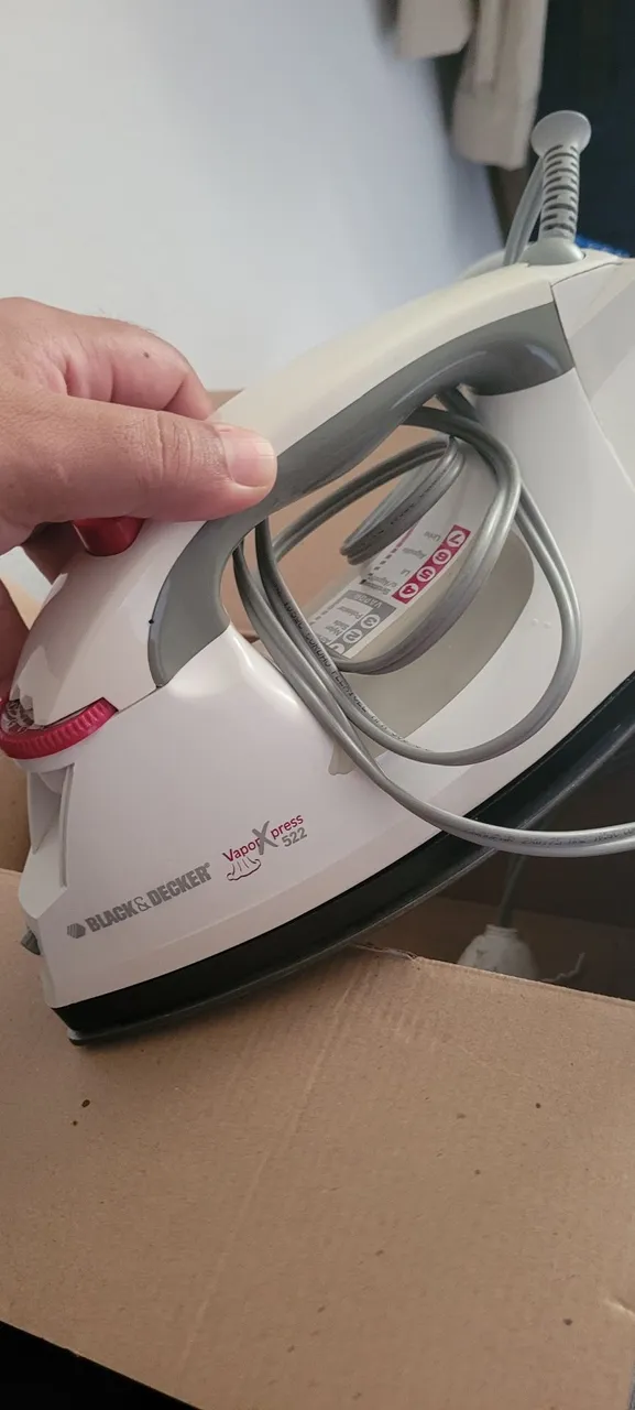Ferro de Passar Vapor Black & Decker VaporXpress 522