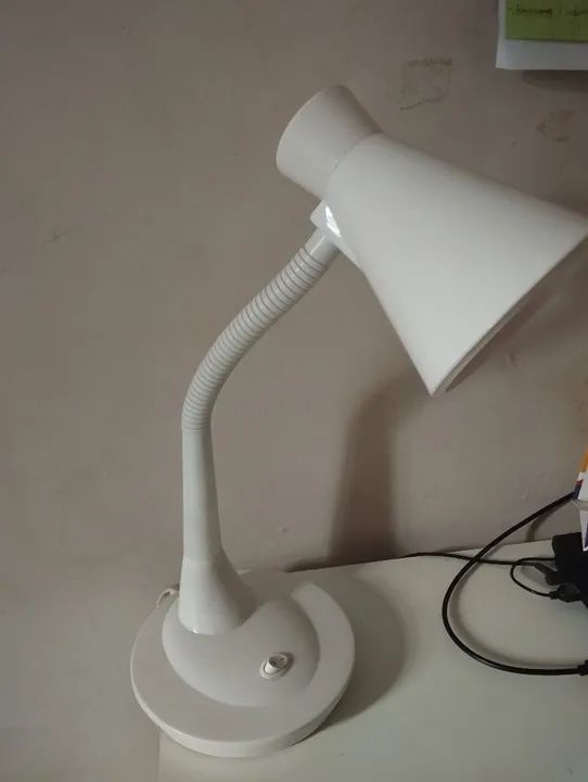 Luminária de Mesa Branca