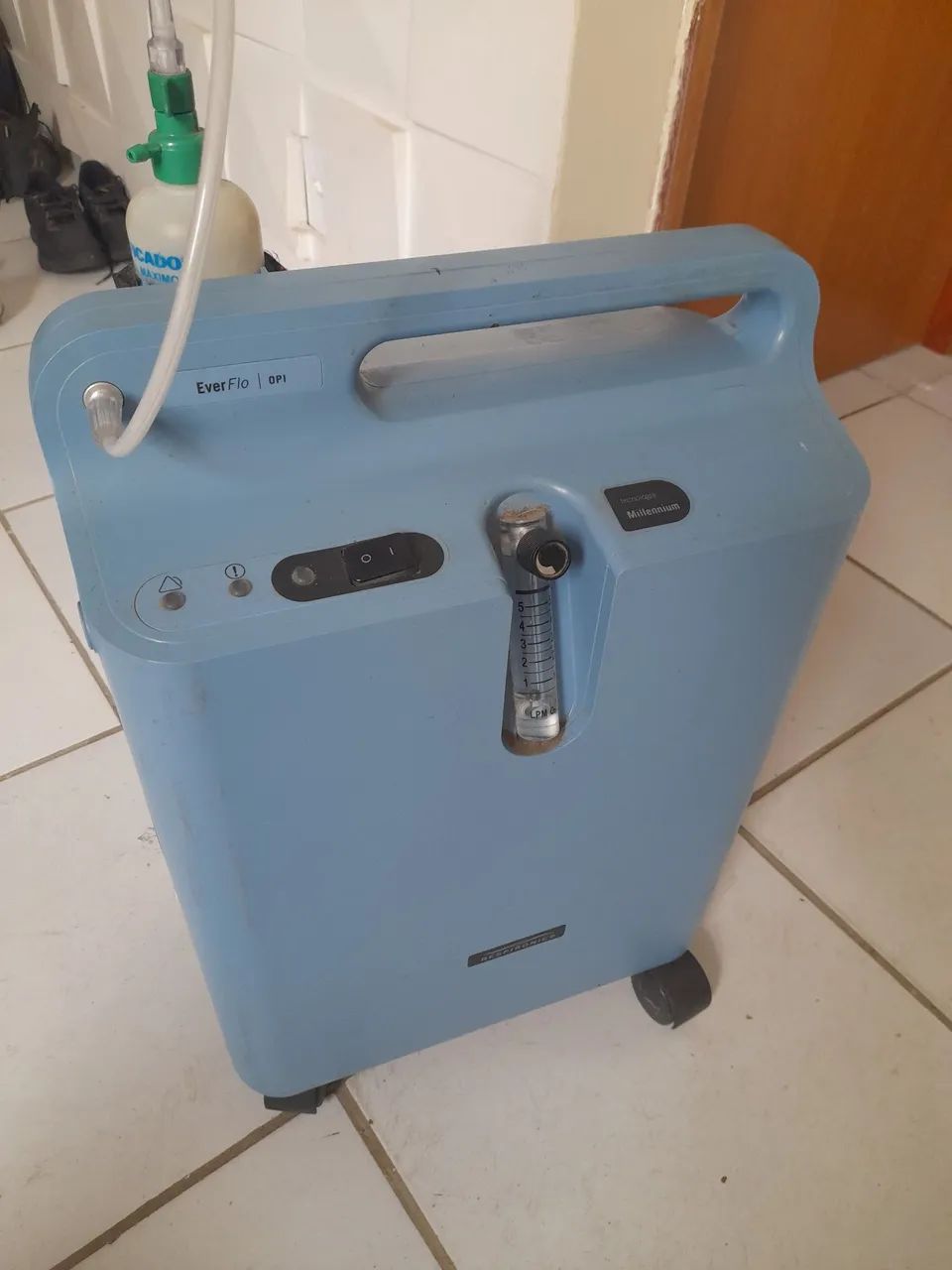 Aparelho de oxigênio urgente 