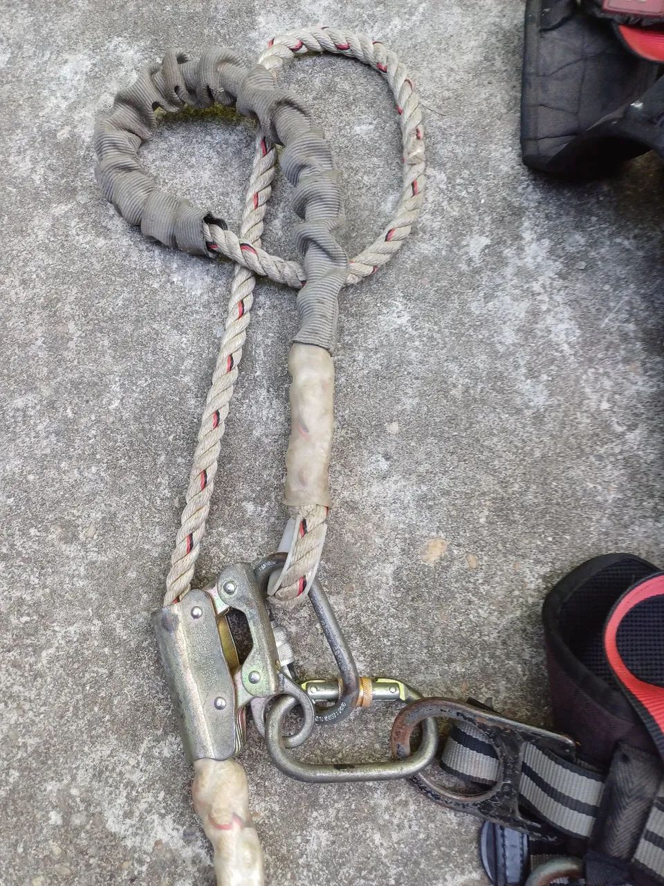 Cinto de segurança para trabalho e capacete Montana - Foto 2