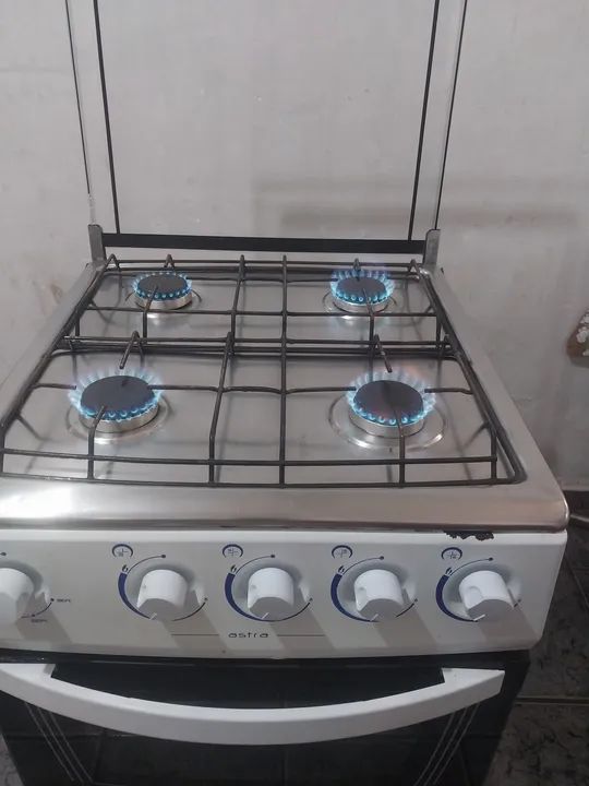 Fogão Continental 4 Bocas Com Vidro - Foto 4