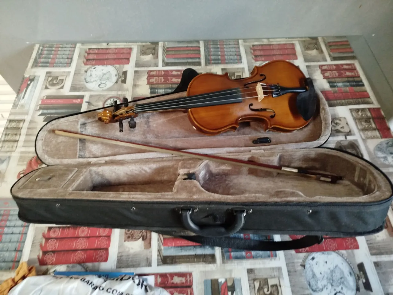 Violino Completo com Estojo e Arco