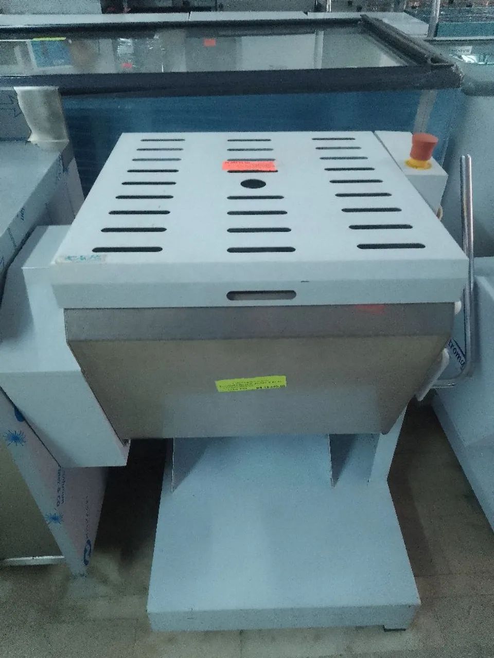 AMASSADEIRA SEMI RAPIDA 40 KILOS 1/2CV GASTROMAQ - NOVA