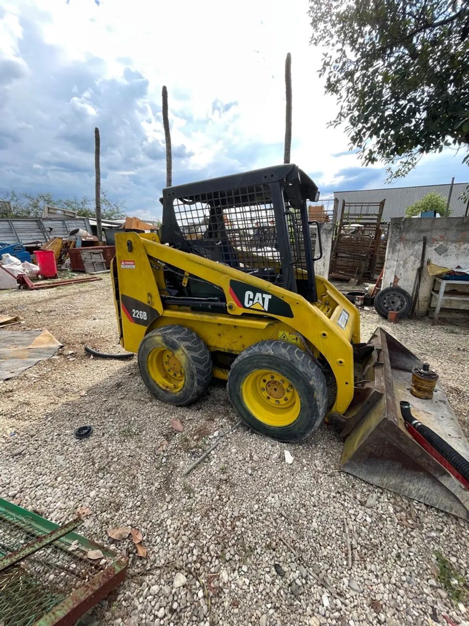 Mini carregadeira Caterpillar 226B - Foto 4