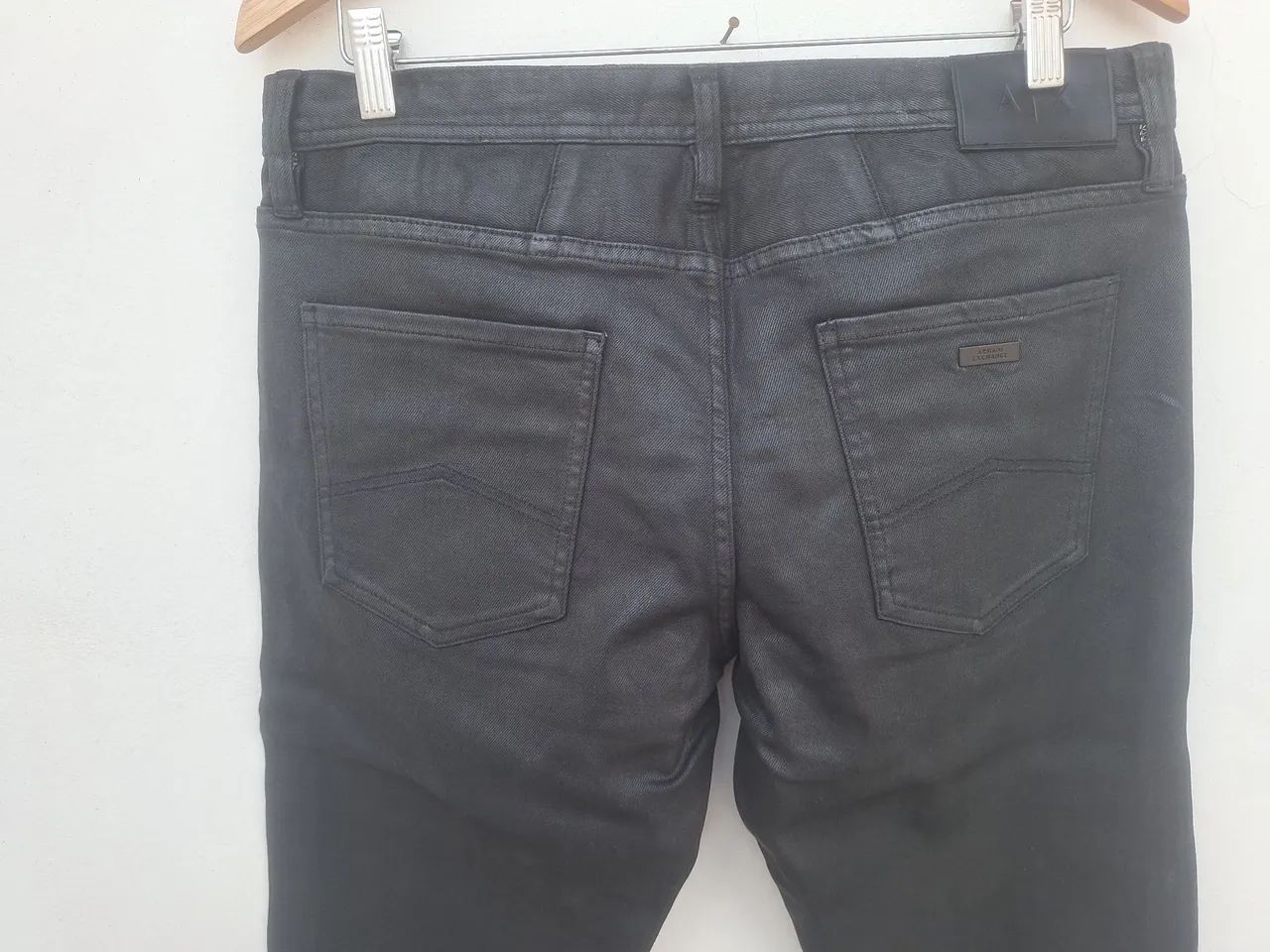 Calça jeans resinada Armani Exchange - Foto 4