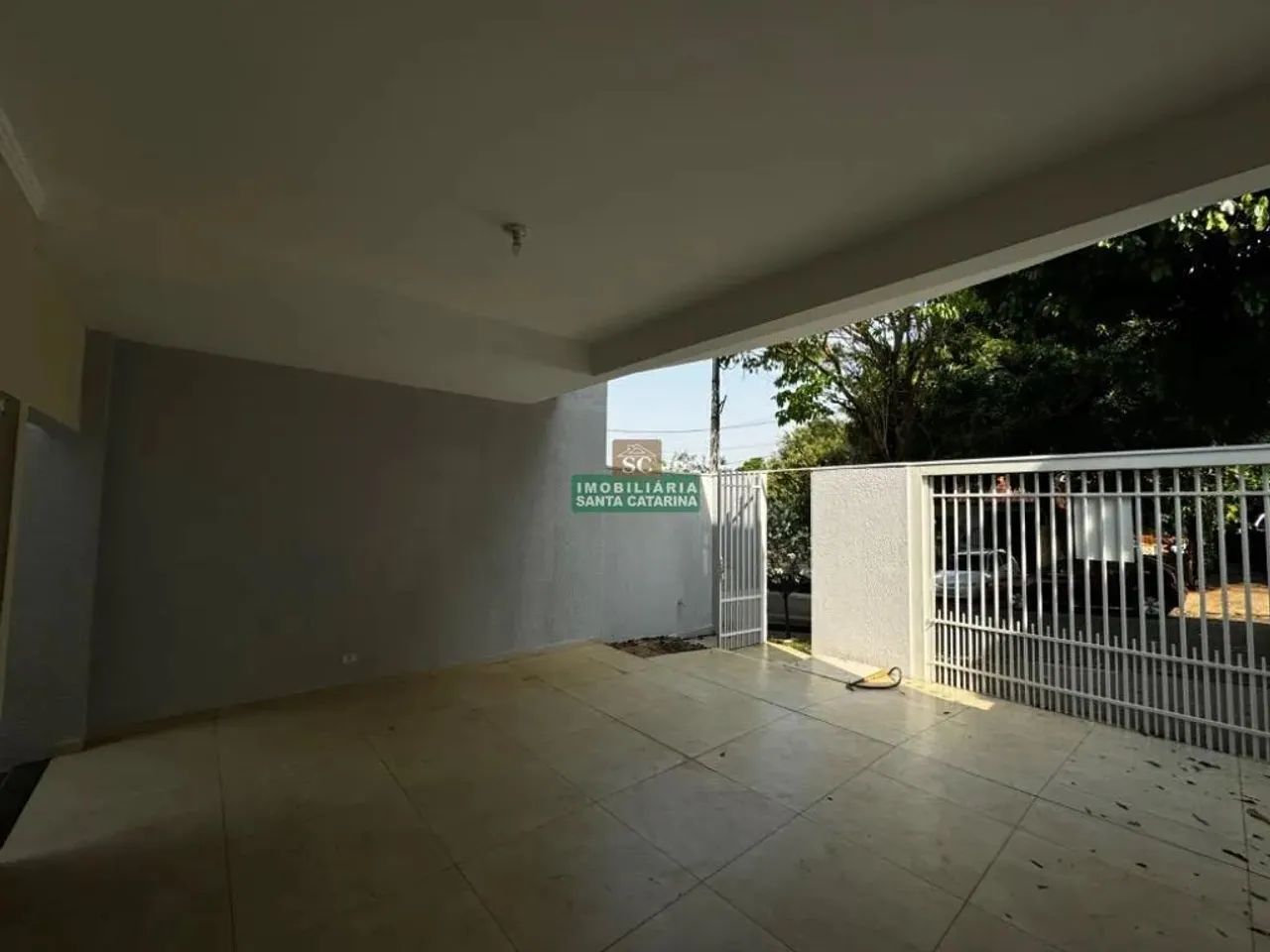 Sobrado à venda em Maringá, Jardim Santa Helena, com 3 suítes, com 184 m² - Foto 4