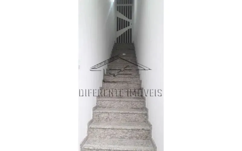 Ótimo Prédio comercial com 185m² e 3 salas e um salão - ItaquaquecetubaÓtimo Prédio comerc