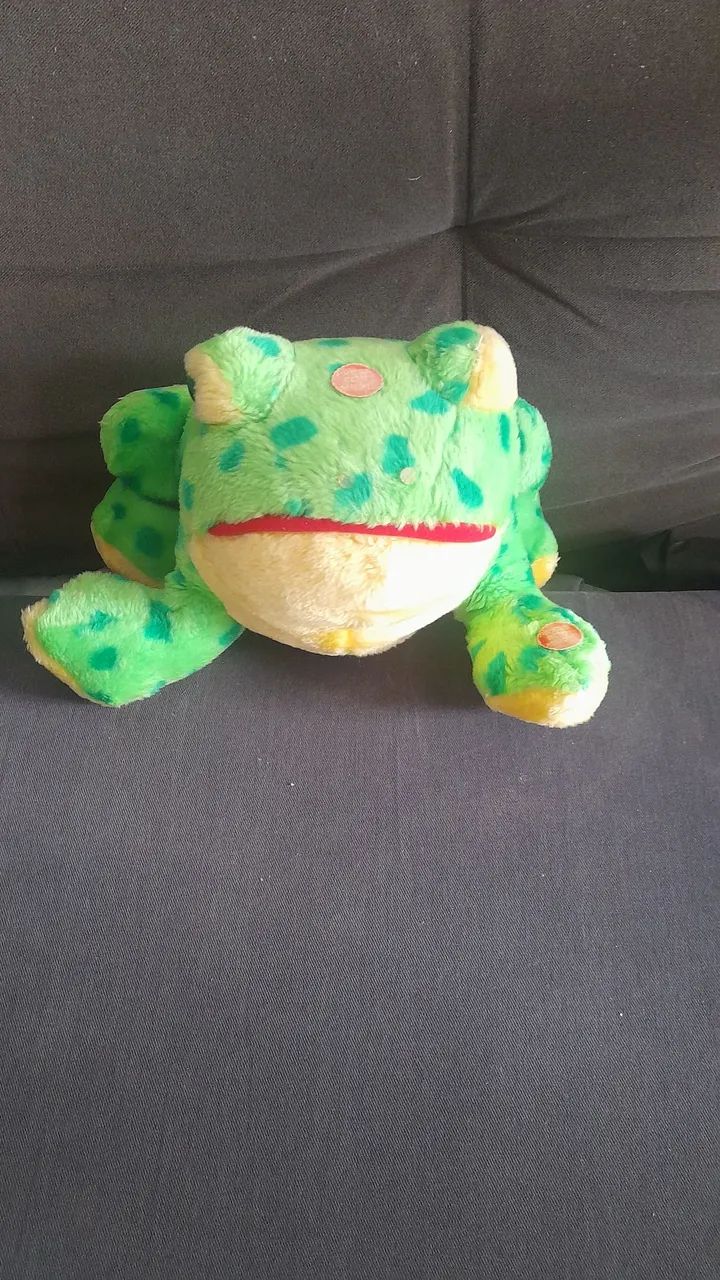 Sapo de Pelúcia Verde - Foto 2