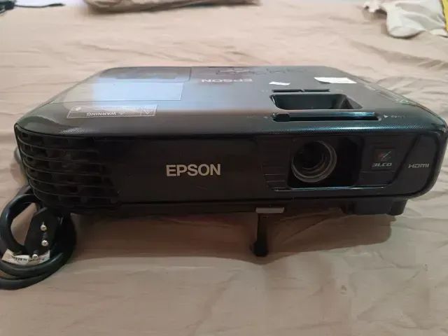 Projetor Epson PowerLite S31+  - Foto 2