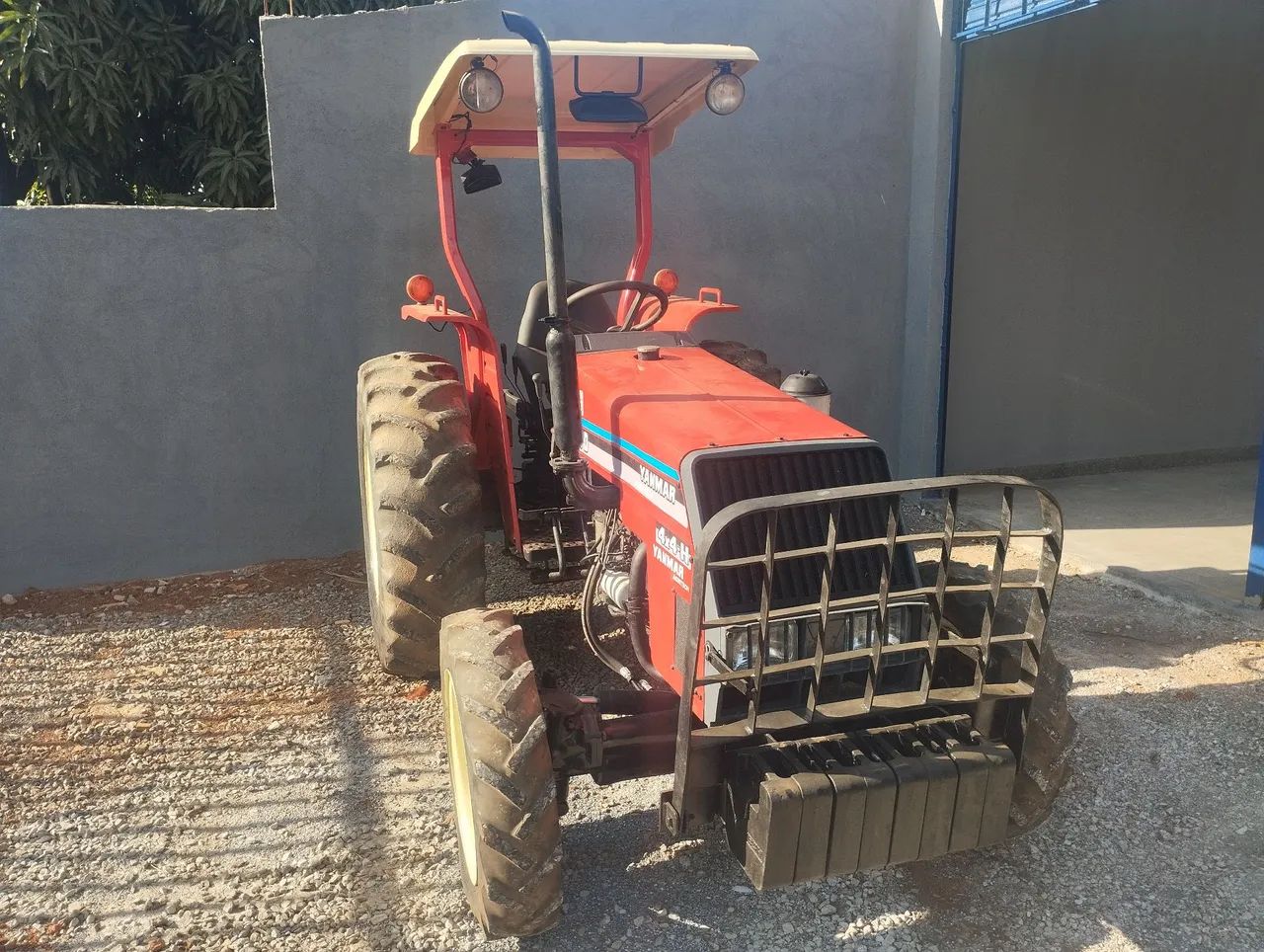 Trator yanmar 1050-D