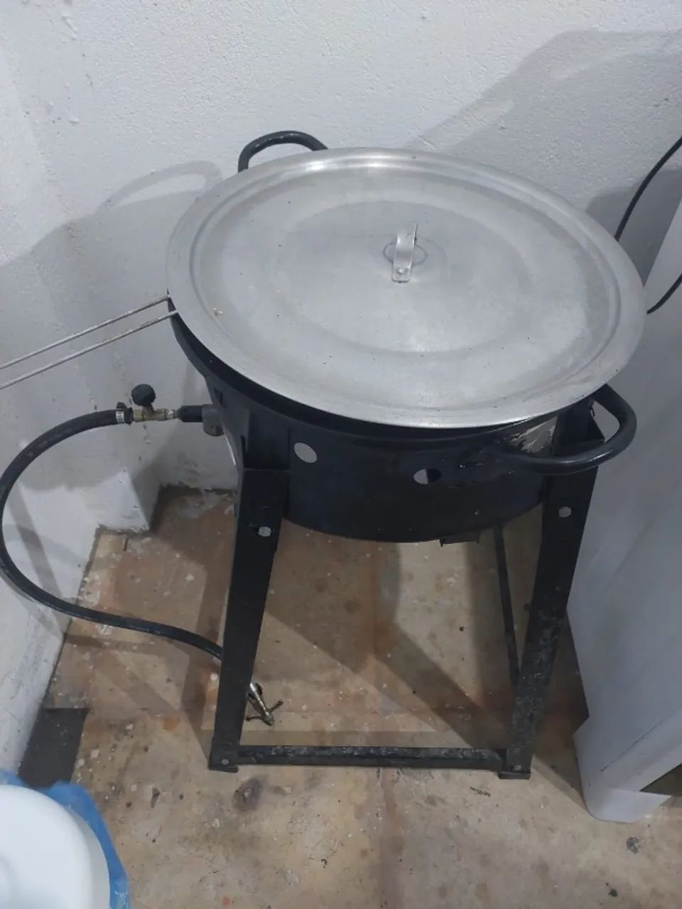 VENDE-SE Sorveteria,Açaiteria,Cafeteria e Hamburgueria -Aceita Carro - Foto 2