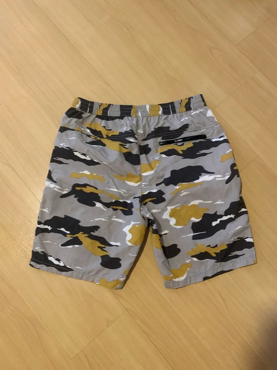 Bermuda Zara camuflada  - Foto 4