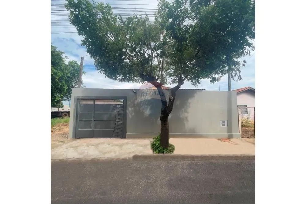 Casa com 3 quartos no Bairro Francisco José Oliveira Rato, Lins - SP