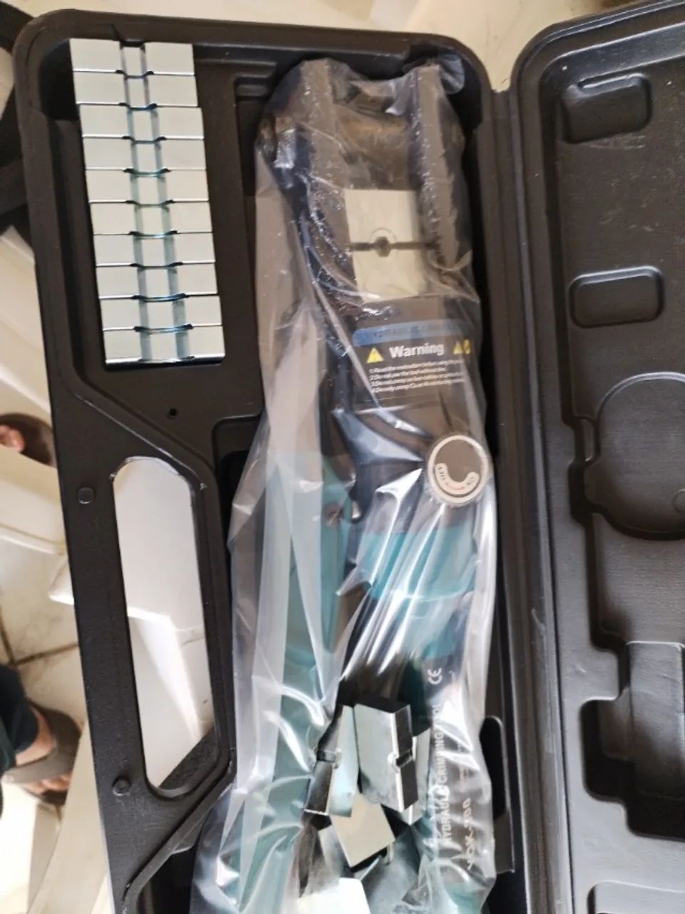 Alicate prensa terminal hidráulico 4_300mm - Foto 3