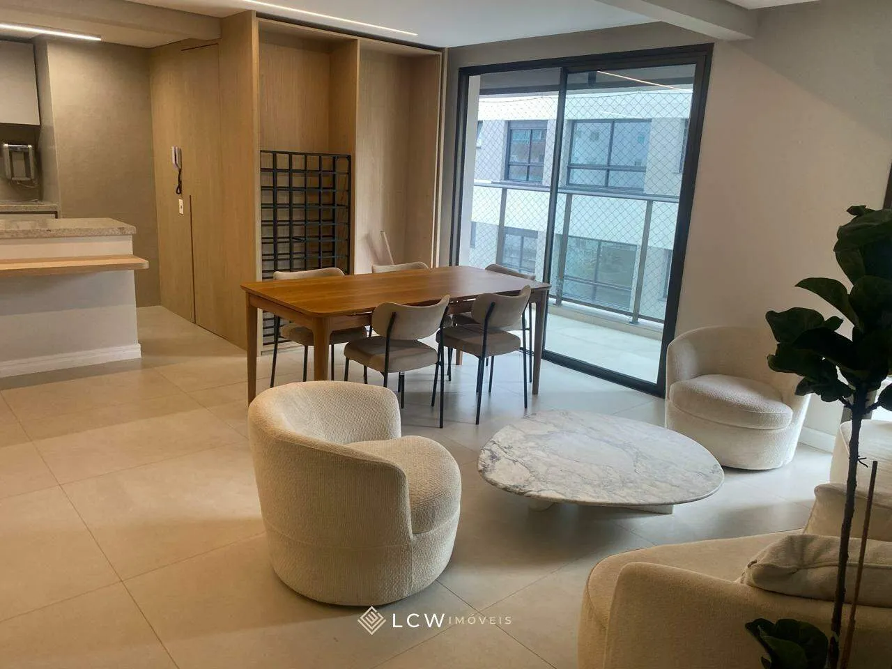 Apartamento à venda 3 quartos, 1 suíte, 2 vagas, Funcionários - BH/ MG