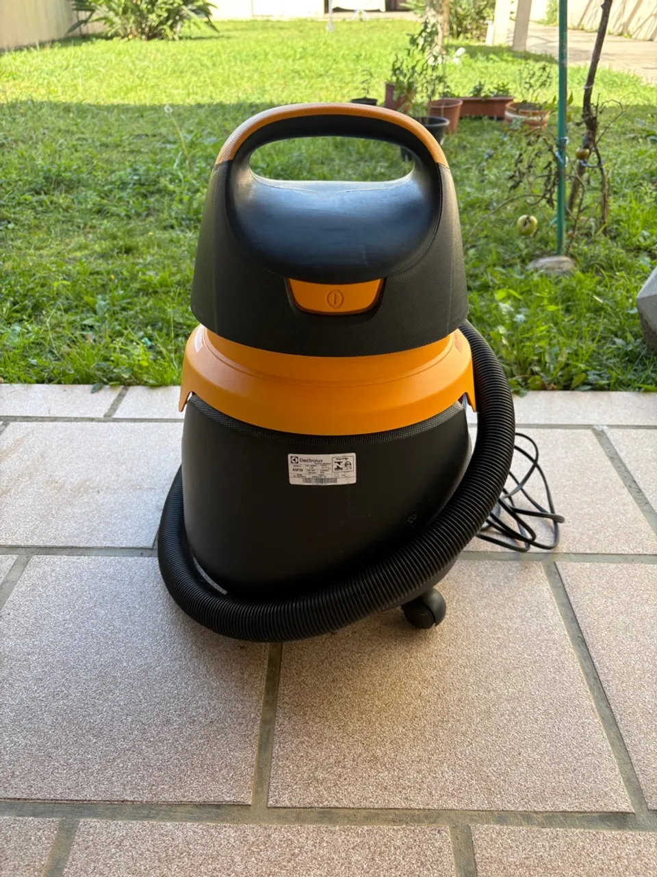 Aspirador de Pó Electrolux Power 1400W