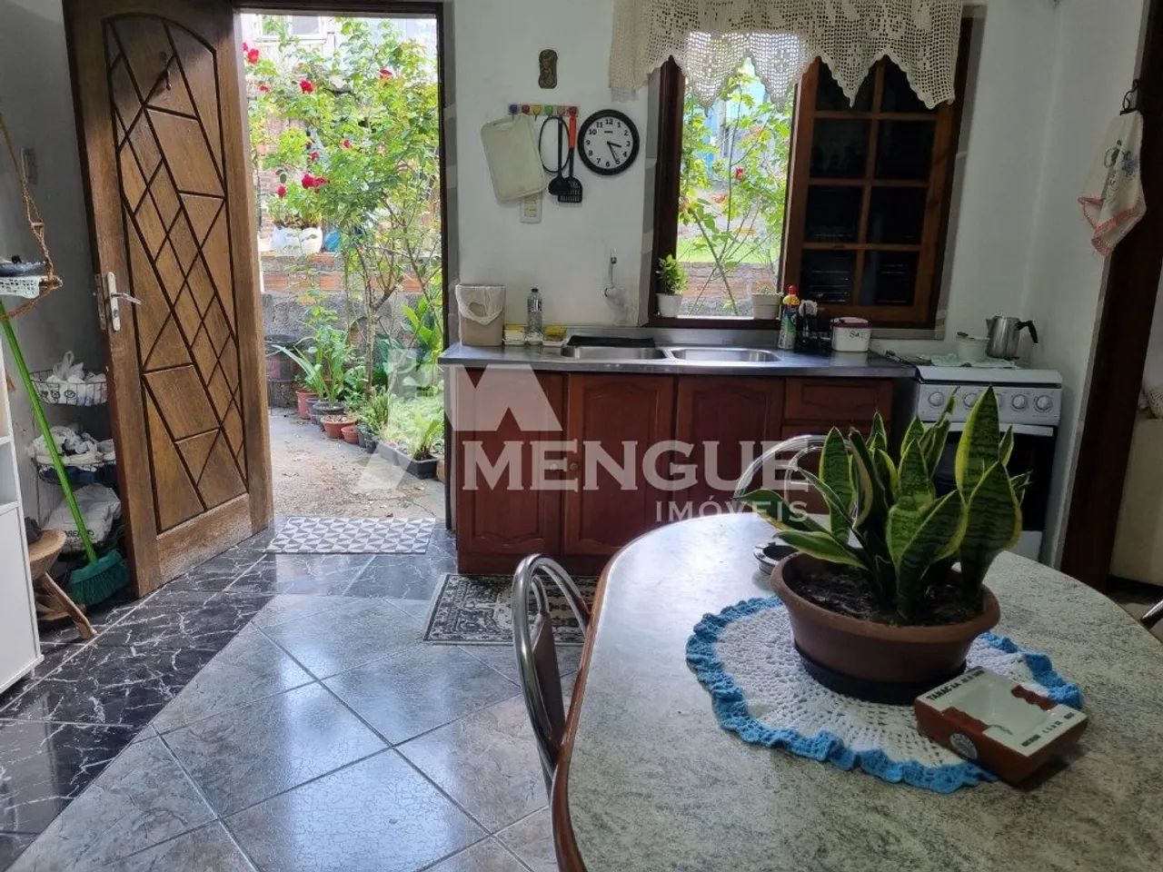 Terreno á venda no bairro Jardim Itú com área total de 331,70 m² por R$ 425.000,00. - Foto 6