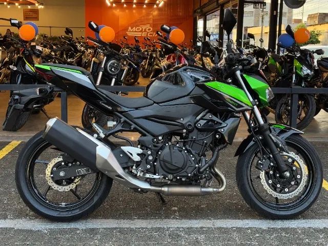 Kawasaki Z400 2021/2022 Verde