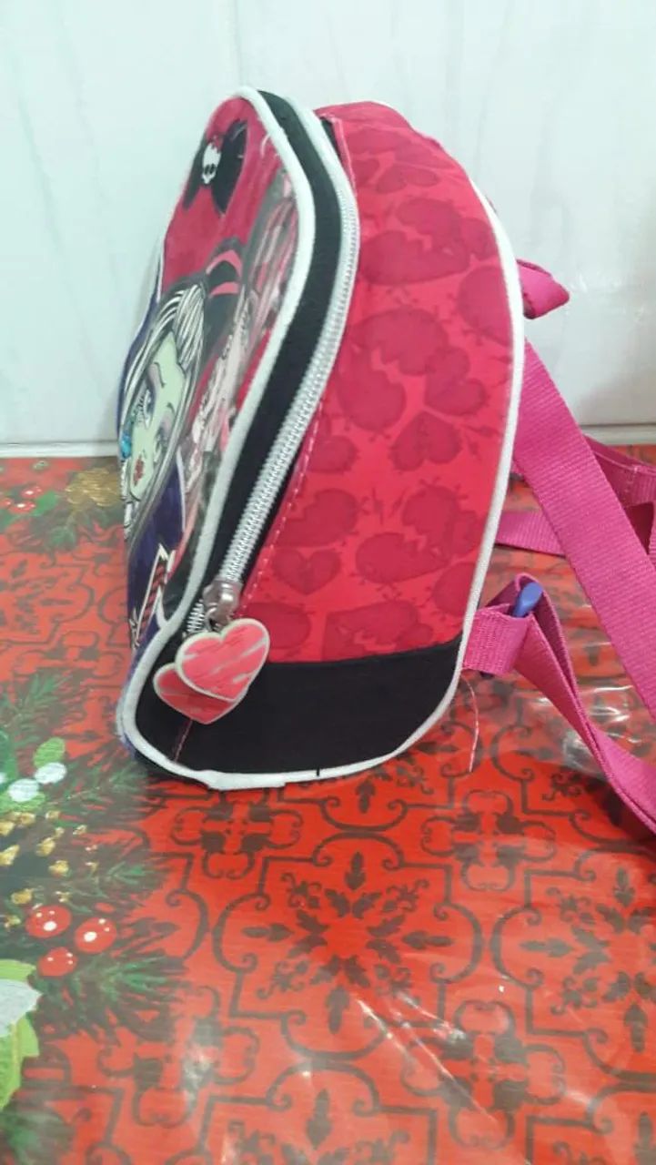 Mochila e lancheira Monster high  - Foto 6