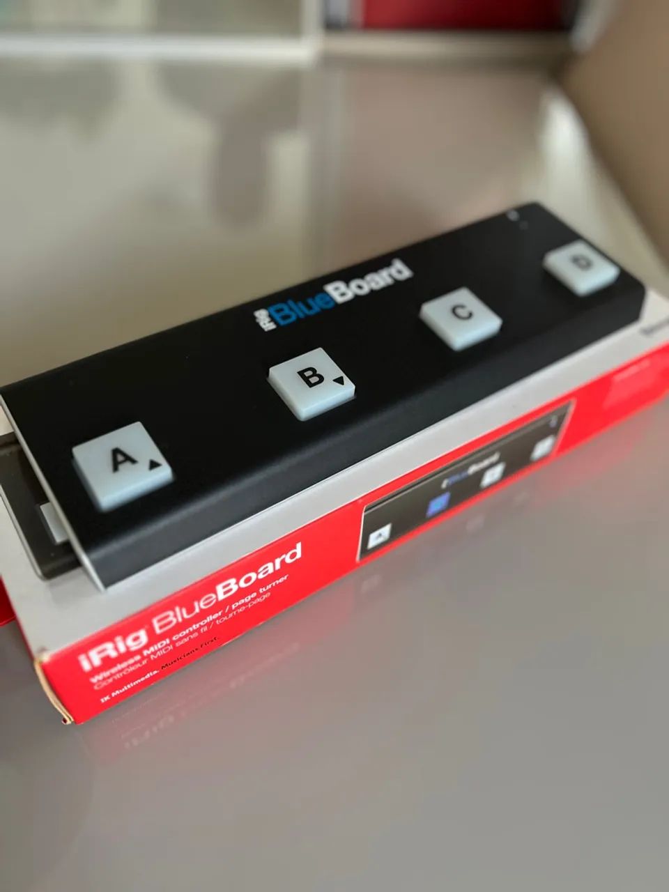 iRig BlueBoard - Controlador MIDI Wireless