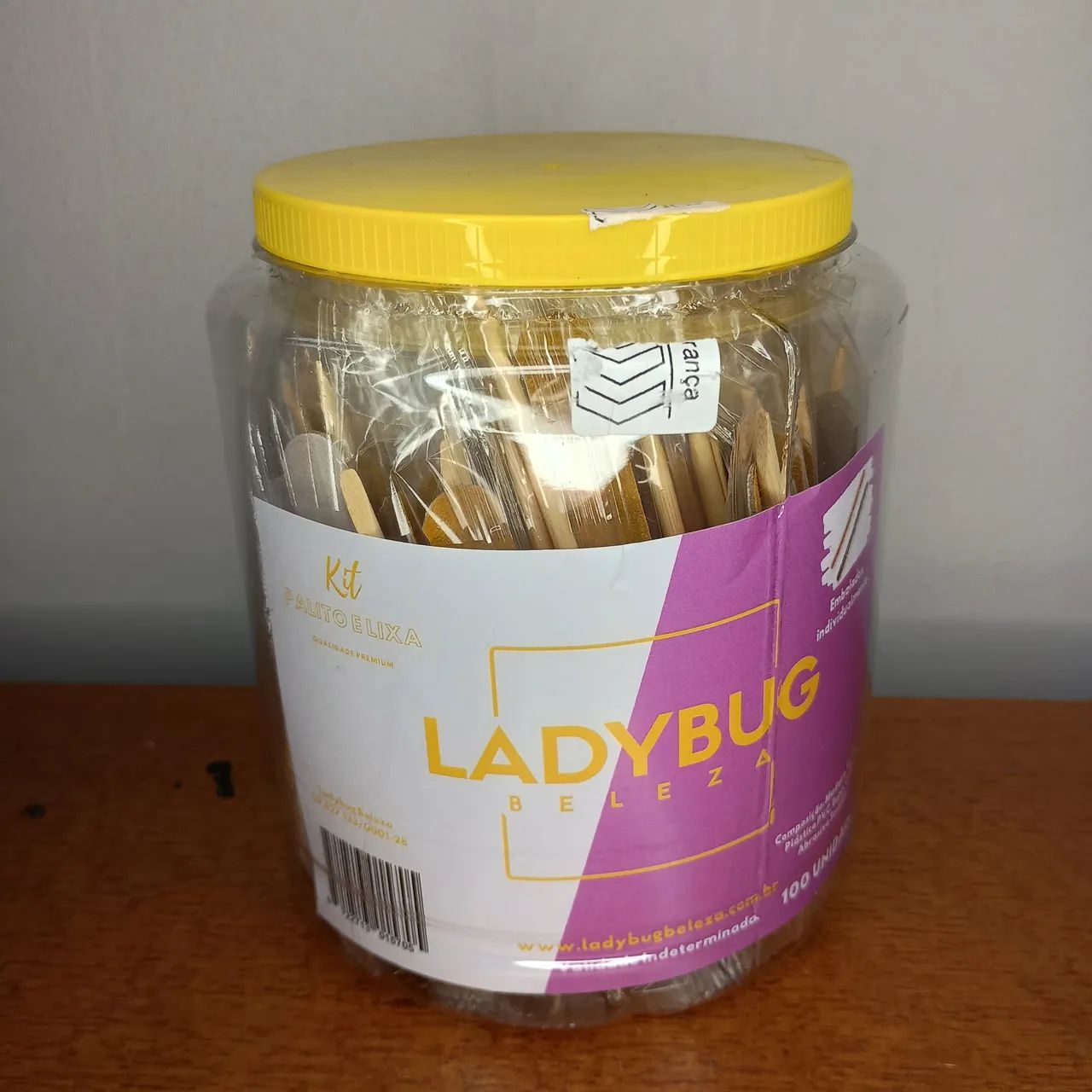 Kit palito e lixa para manicure 