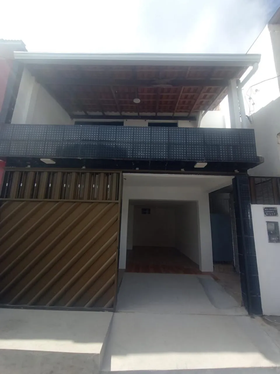 Casa reformada duplex com 2 suítes - Compensa