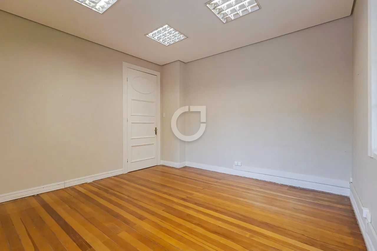 Casa comercial, com 720m² de área construída, 12 salas e estacionamento próprio. - Foto 15