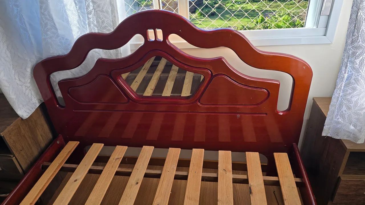 Cama de Madeira com Cabeceira  - Foto 2
