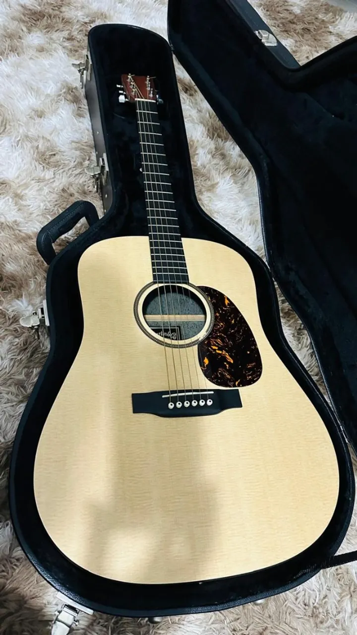 Violão Martin
