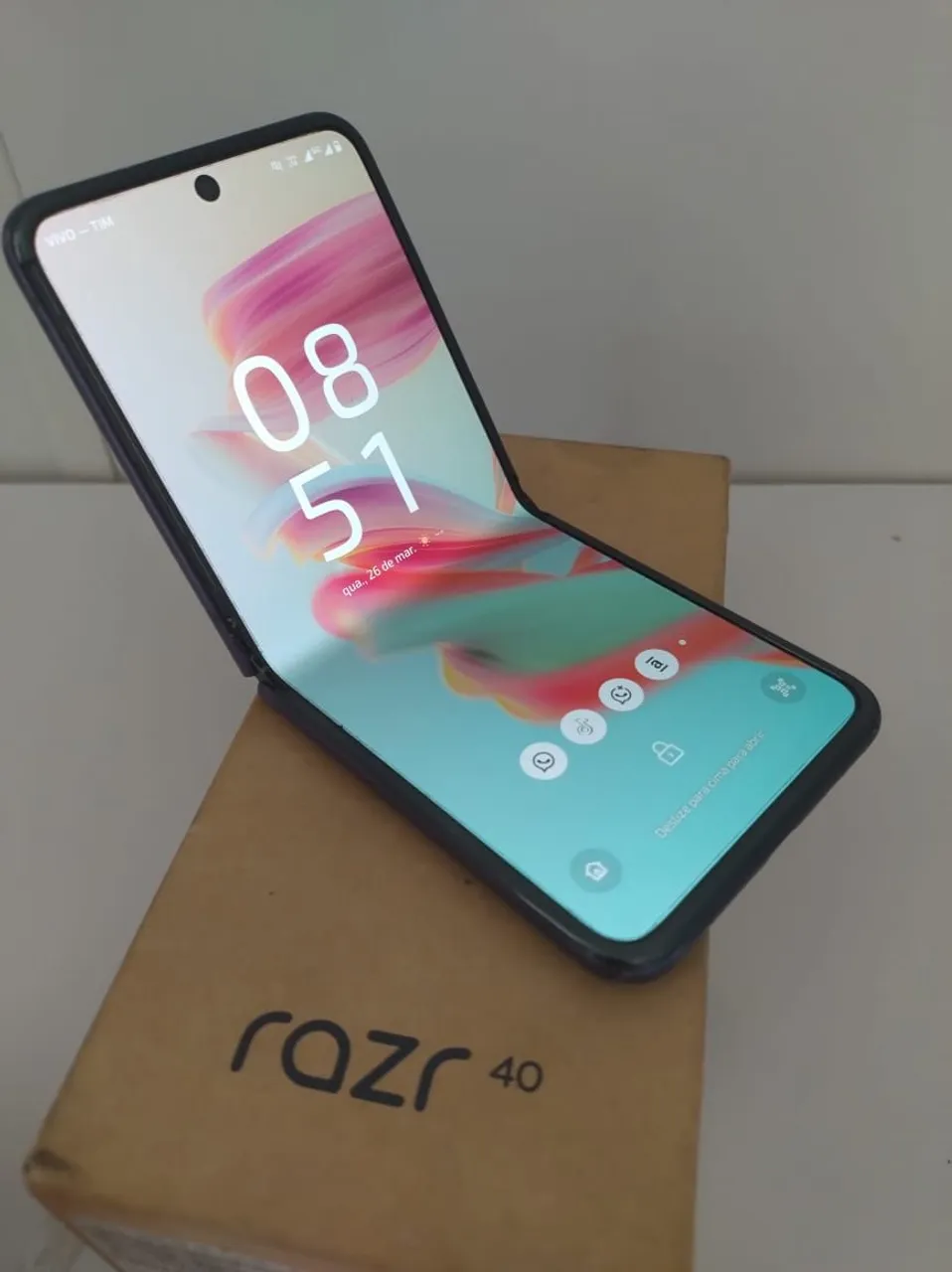 Celular Motorola Razr 40