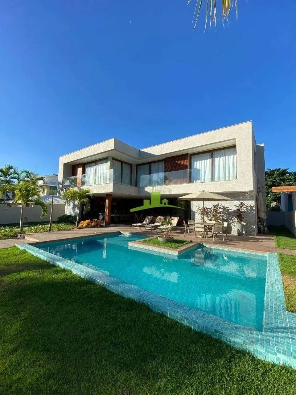 Casa à venda no Condomínio Paraíso, Guarajuba, 303m², 7 suítes, piscina, área gourmet, a 2