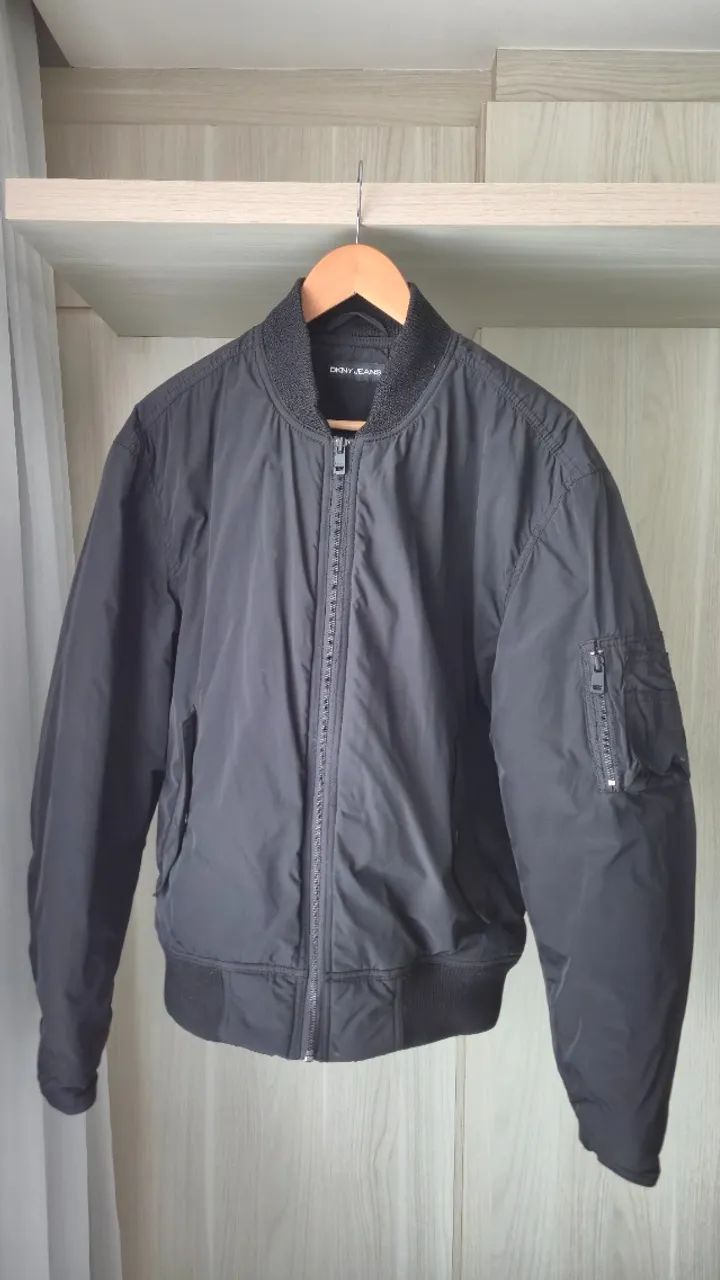 Jaqueta DKNY Jeans Bomber cor Preta Tamano G