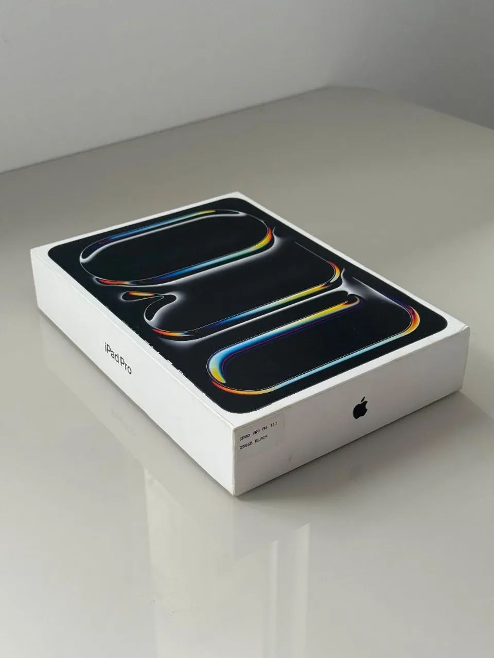 iPad Pro M4 11 - 256GB - Novo na Caixa - Tablets e E-Readers