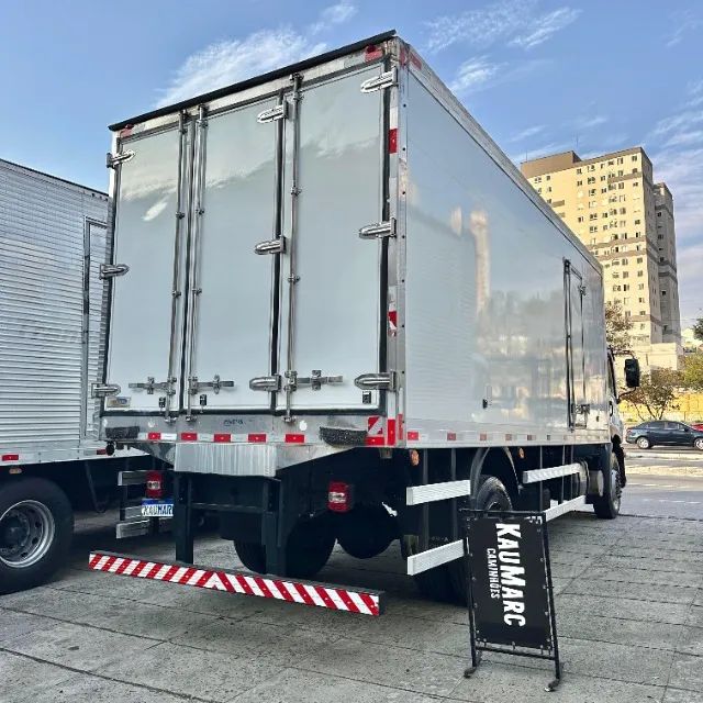Vw 17.230 Ano 2017 Constellation 4x2 Baú Refrigerado - Foto 9