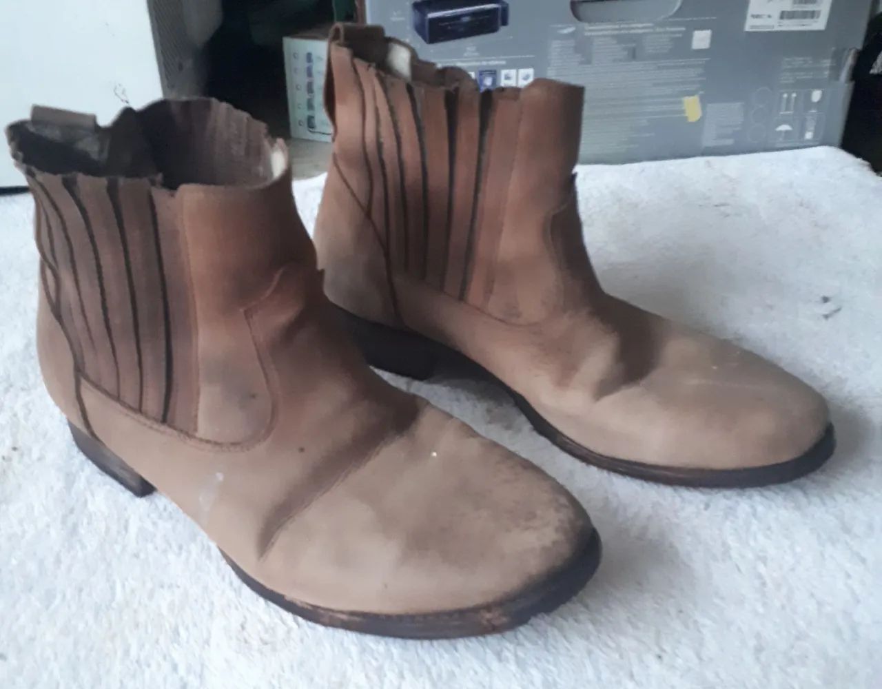 Botina de cano curto marrom 40 usada - Foto 3