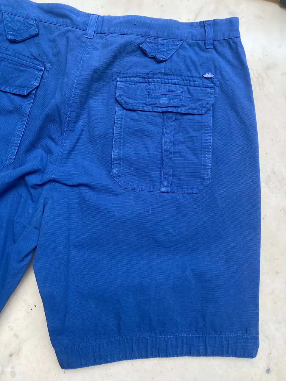 Bermuda Chino de Sarja Azul Richards  - Foto 3