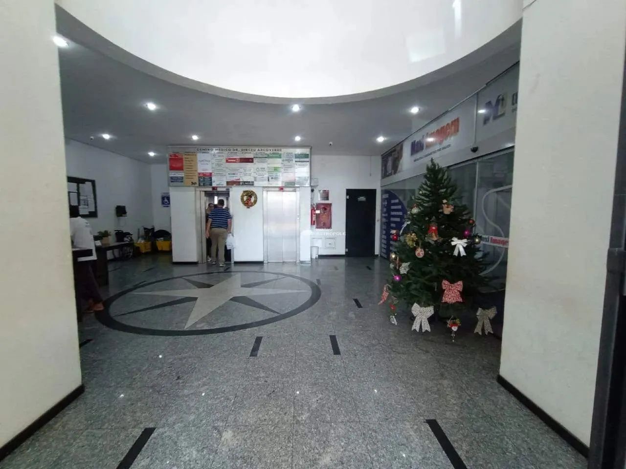 EDIFÍCIO CENTRO MEDICO DIRCEU ARCOVERDE -BAIRRO: CENTRO - Foto 3