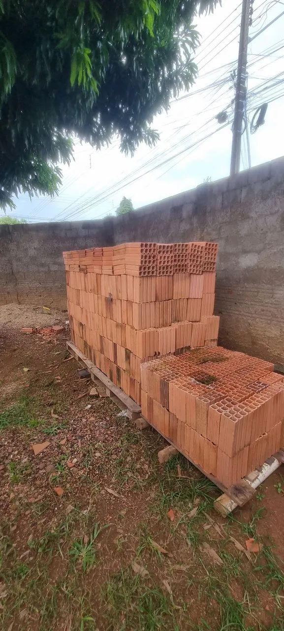 Vende-se 750 tijolos de 8 furos  - Foto 2